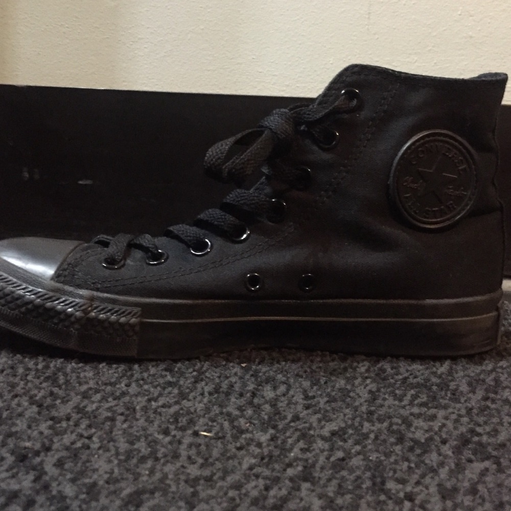 All Black Chuck Taylor All Star - High Tops